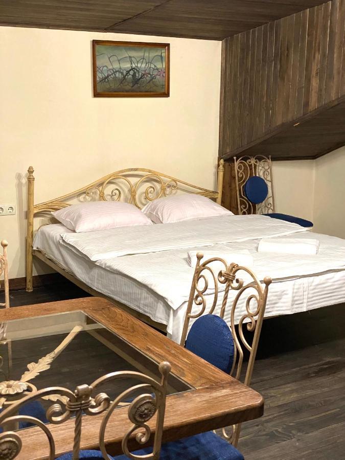 Квартира В Центрі На Вулиці Лесі Українки 19 Lviv Exterior foto