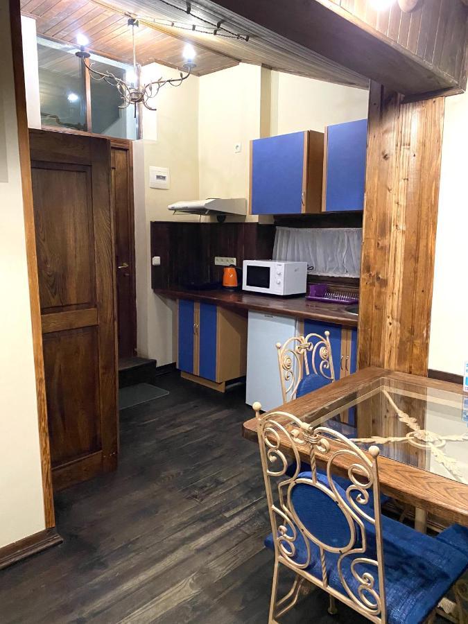 Квартира В Центрі На Вулиці Лесі Українки 19 Lviv Exterior foto