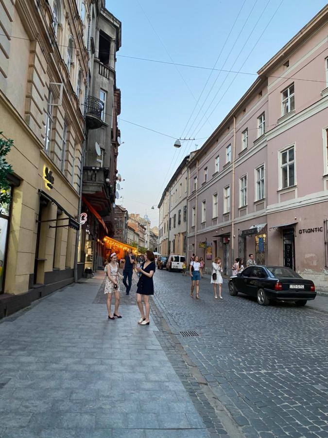 Квартира В Центрі На Вулиці Лесі Українки 19 Lviv Exterior foto
