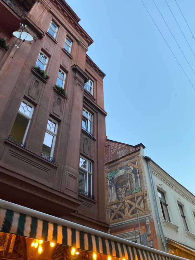 Квартира В Центрі На Вулиці Лесі Українки 19 Lviv Exterior foto
