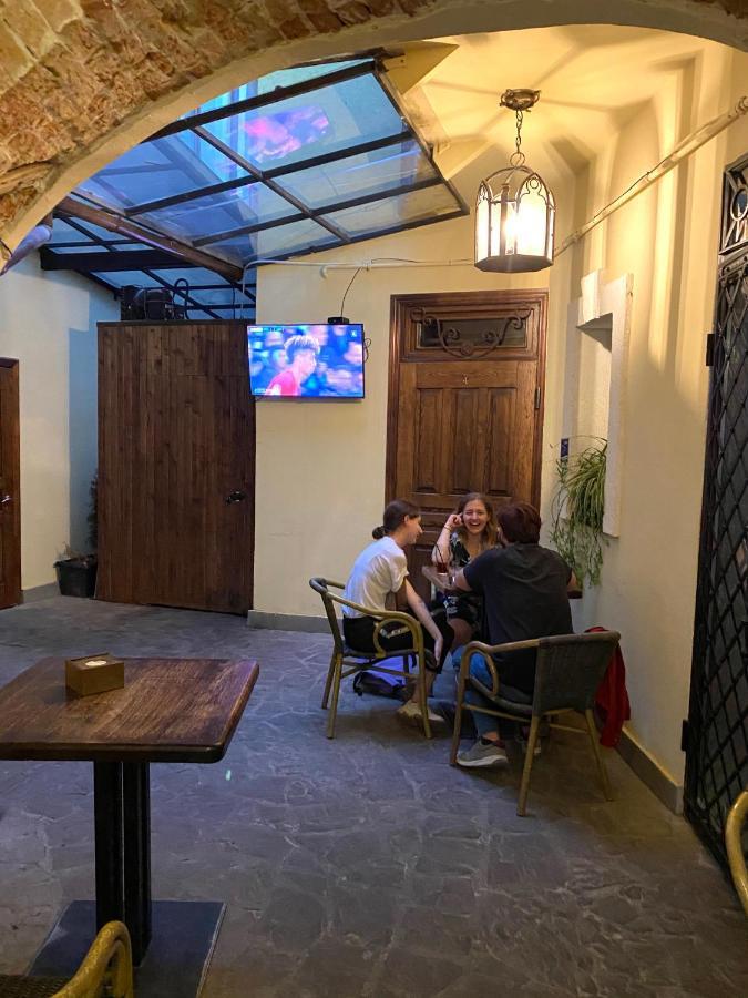 Квартира В Центрі На Вулиці Лесі Українки 19 Lviv Exterior foto